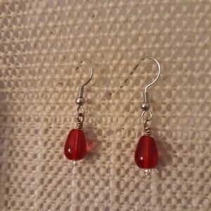 Simple Red Teardrop Earrings JW10